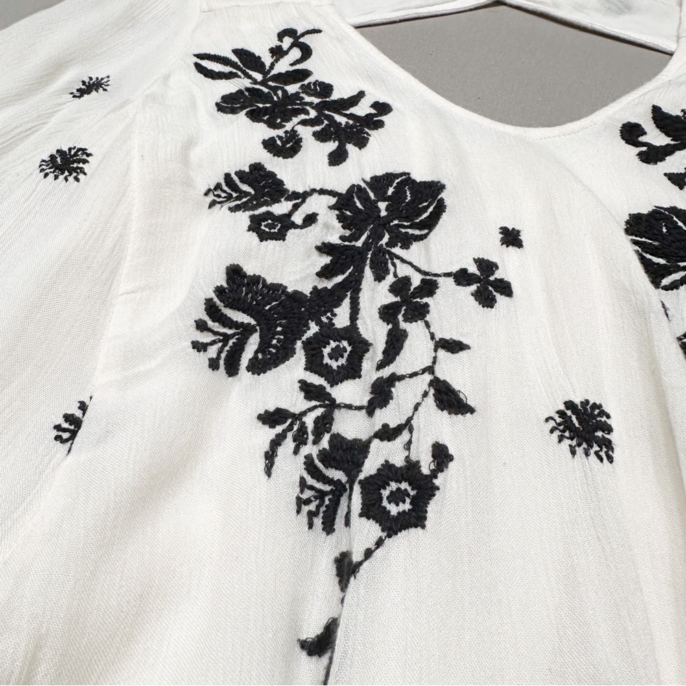 FREE PEOPLE flowy white embroidered dress, S. - Picture 9 of 16